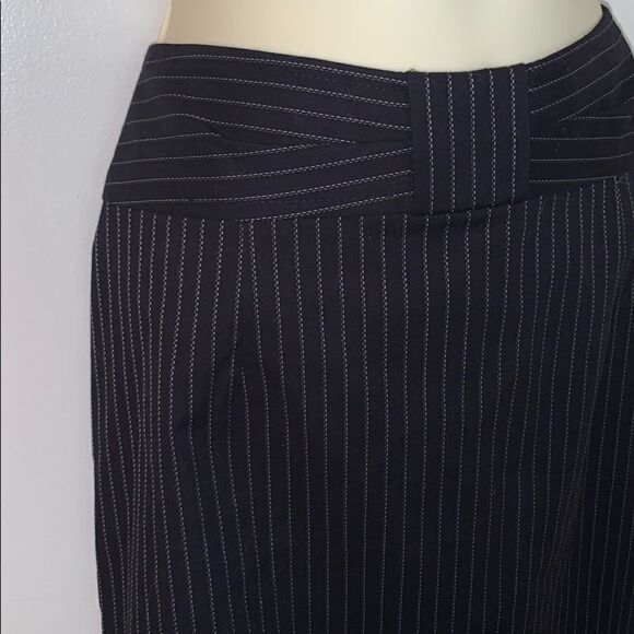 Nanette Lepore black pinstriped pencil ski… - Picture 4 of 9